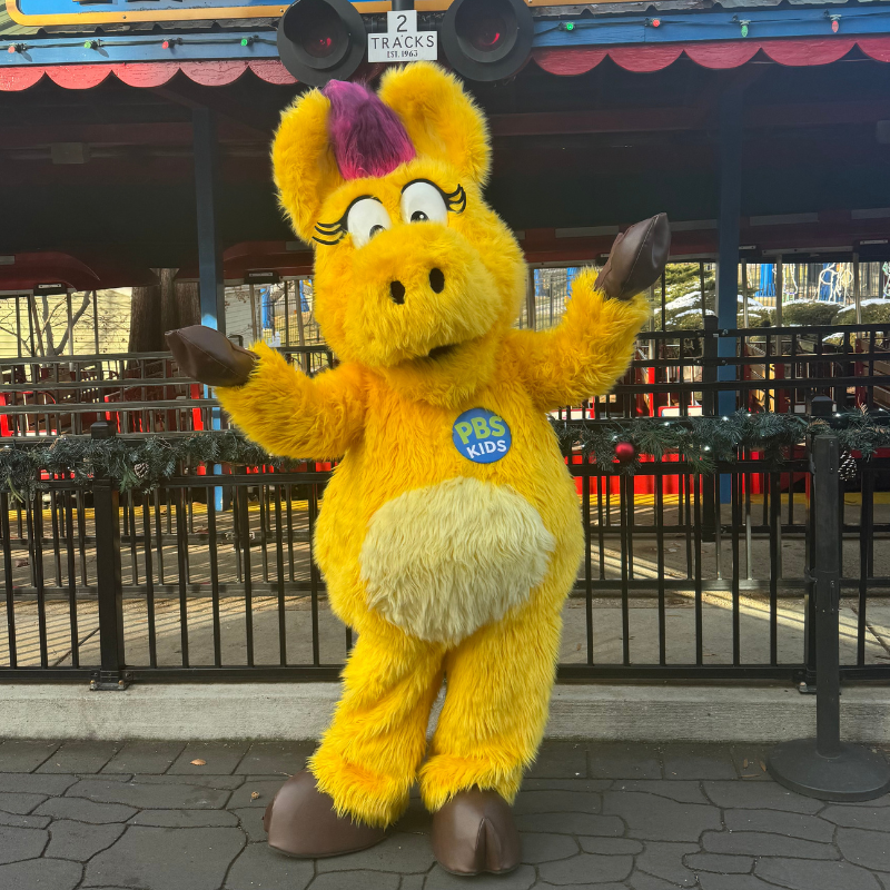 Easter bunny at Dutch Wonderland